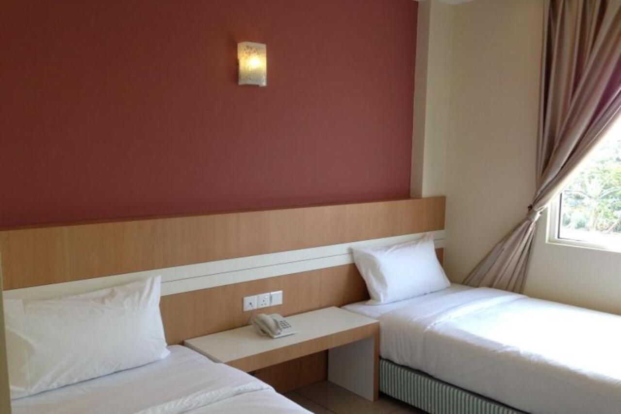 Caspari Hotel Tampin Kültér fotó